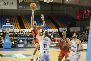 80-102 | El Leyma pasa el rodillo en Menorca