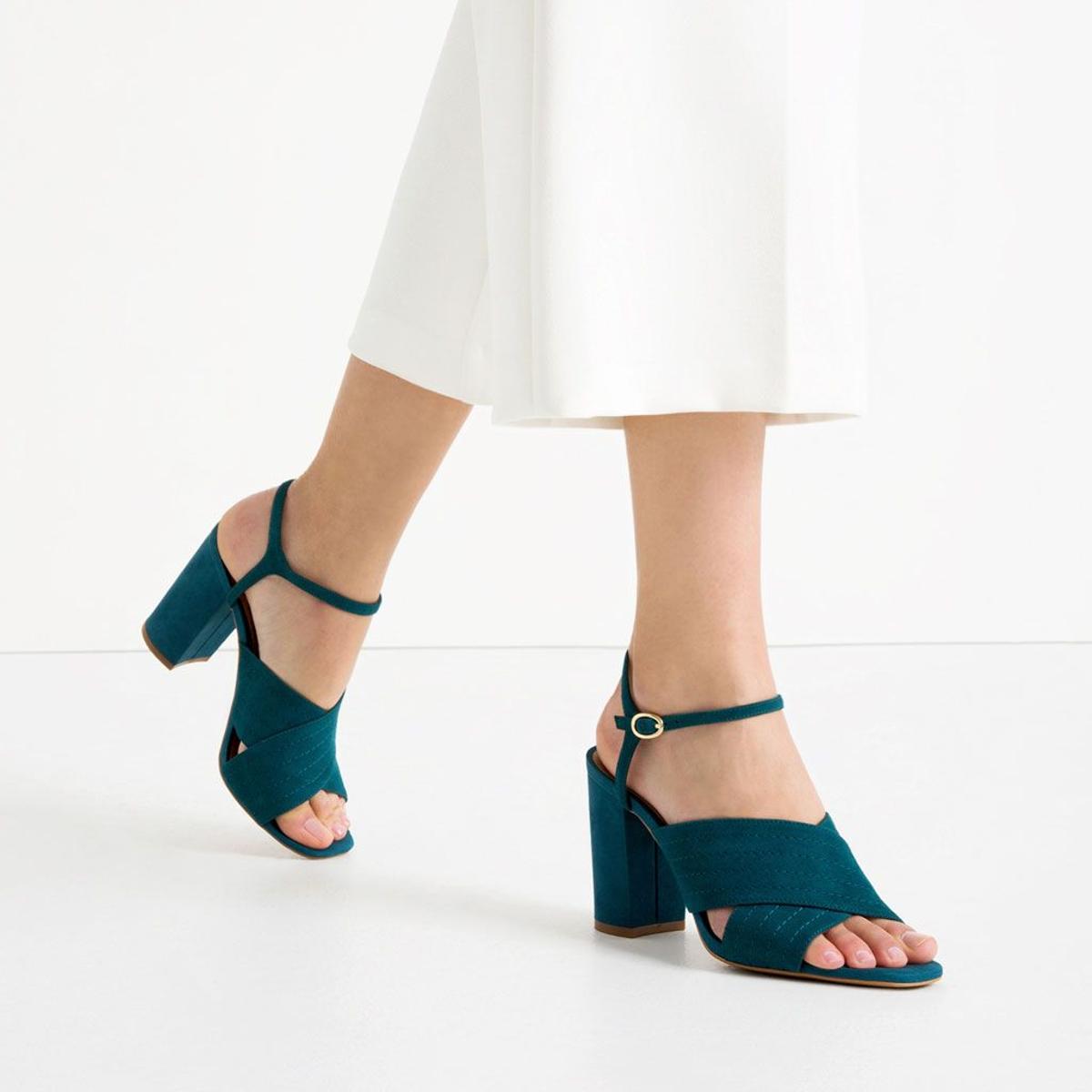 Rebajas 2016, sandalias de ante de Zara