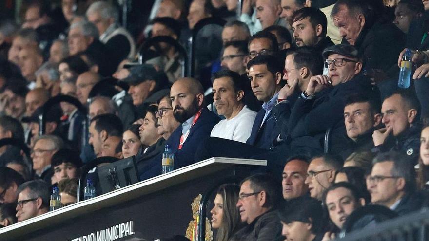 Voulgaris, en el palco en el Castellón - Albacete.