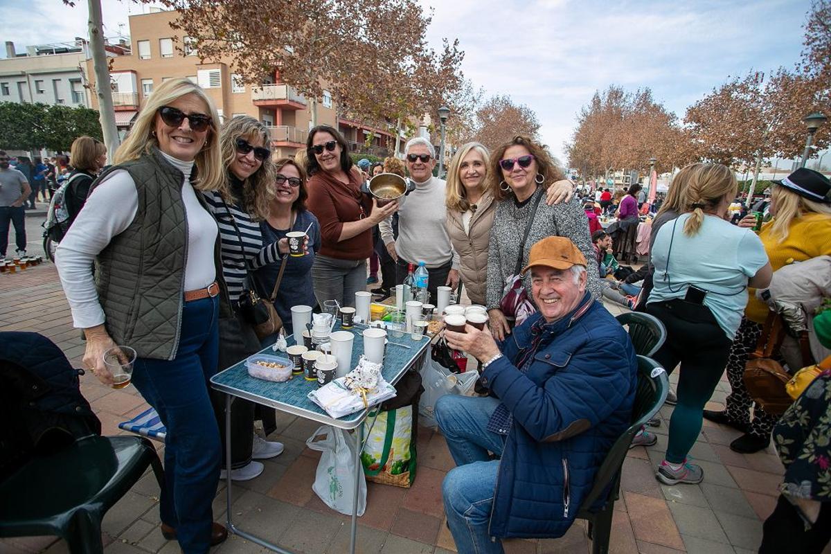 Así ha sido el Encuentro de Cuadrillas en Patiño con su tradicional reparto de pelotas, en imágenes
