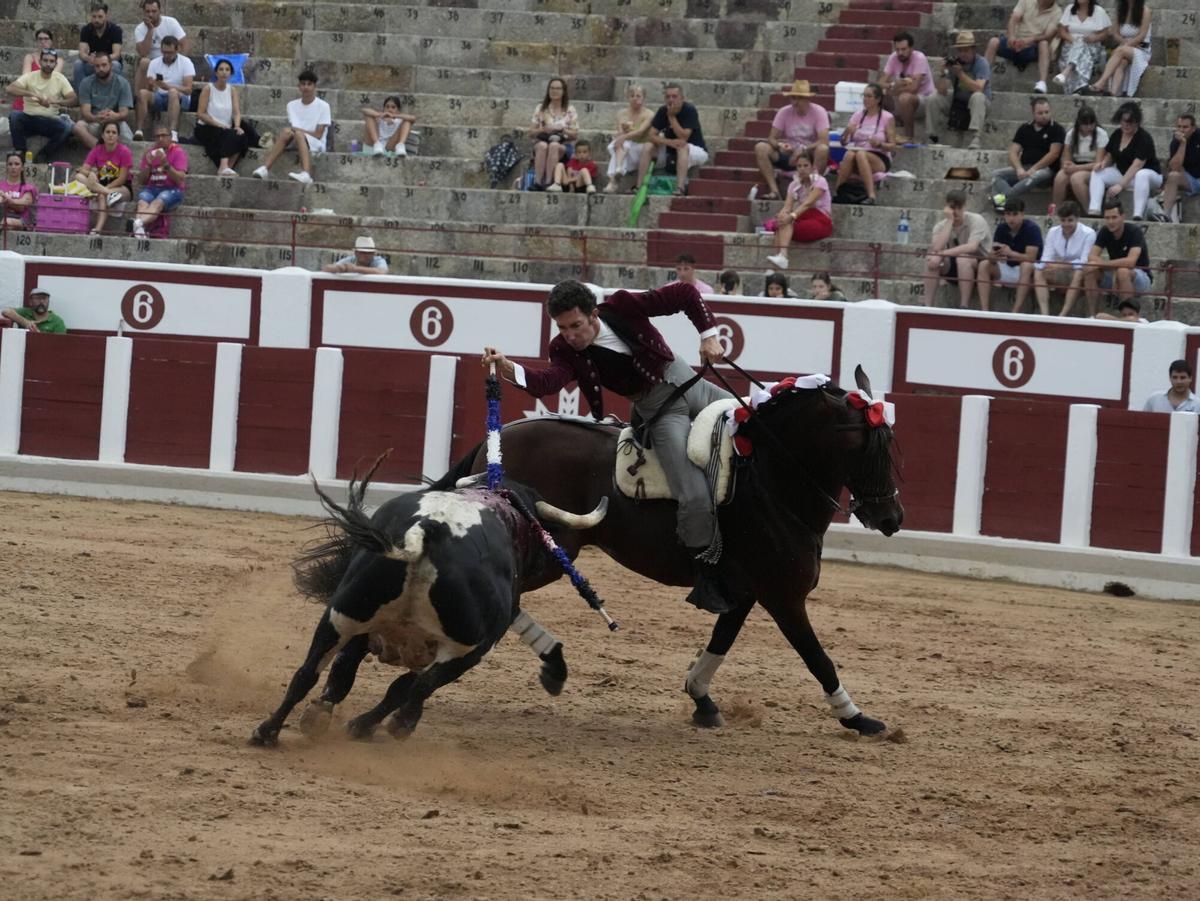 GALERÍA | Corrida de rejones de San Pedro en Zamora 2025