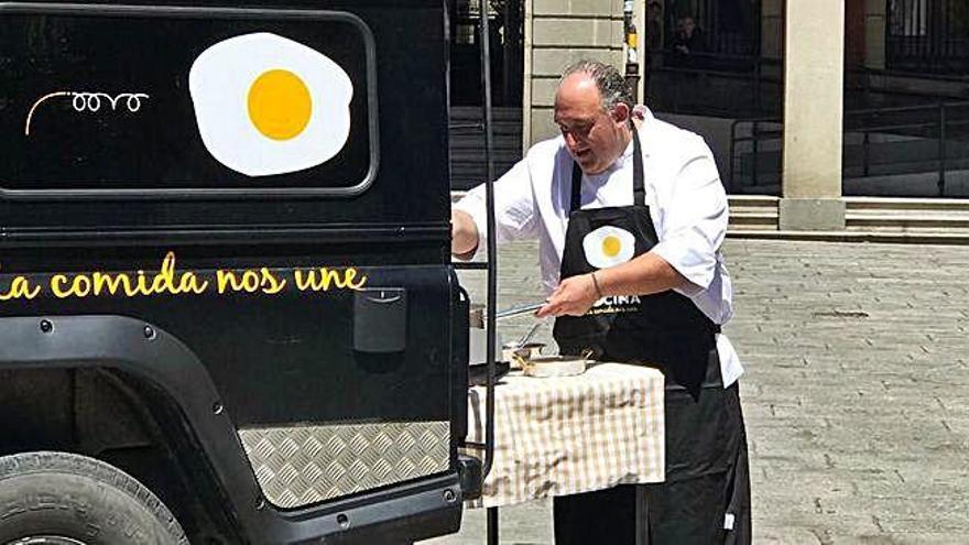 Cocina el directo en la Plaza Mayor: arroz a la zamorana