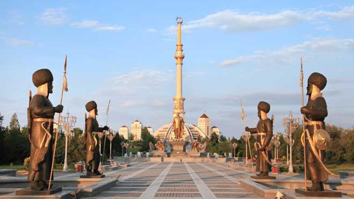 Monumento a la independencia de Turkmenistán