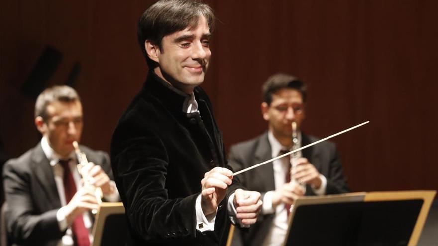 La Orquesta renueva por dos temporadas más a su director, Carlos Domínguez-Nieto