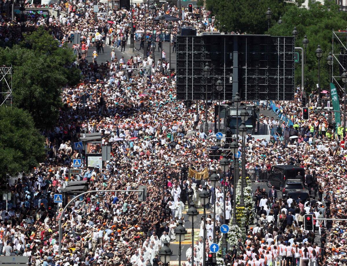 Lleó XIV congrega al centre de Madrid un milió i mig de fidels