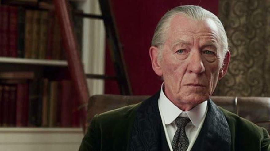 Sir Ian McKellen en Sr. Holmes.