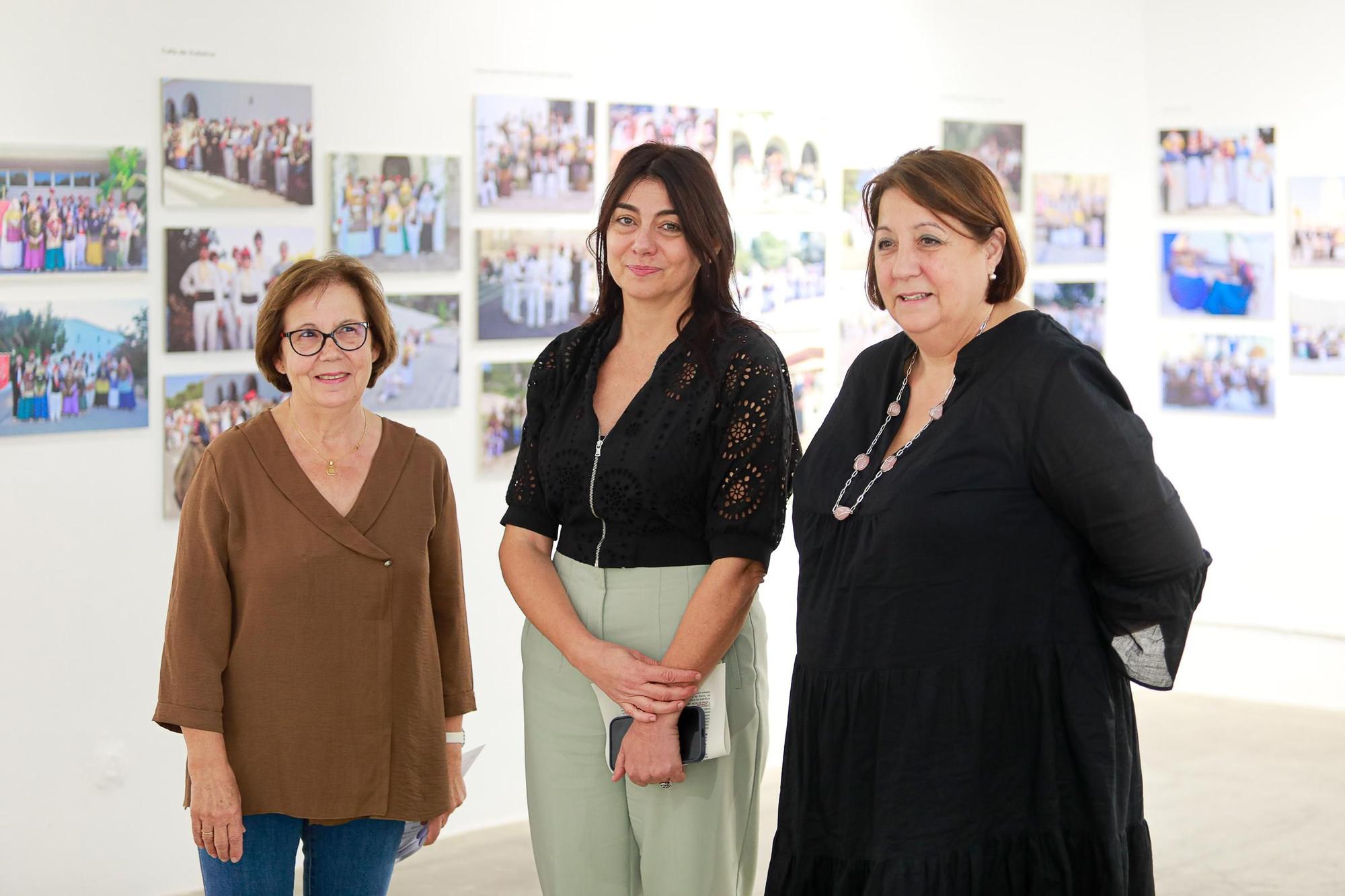 Exposición en sa Nostra Sala  '25 anys de compromís amb la Cultura Popular'