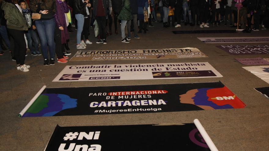 Cientos de personas se manifiestan en Murcia por la eliminación de las violencias machistas