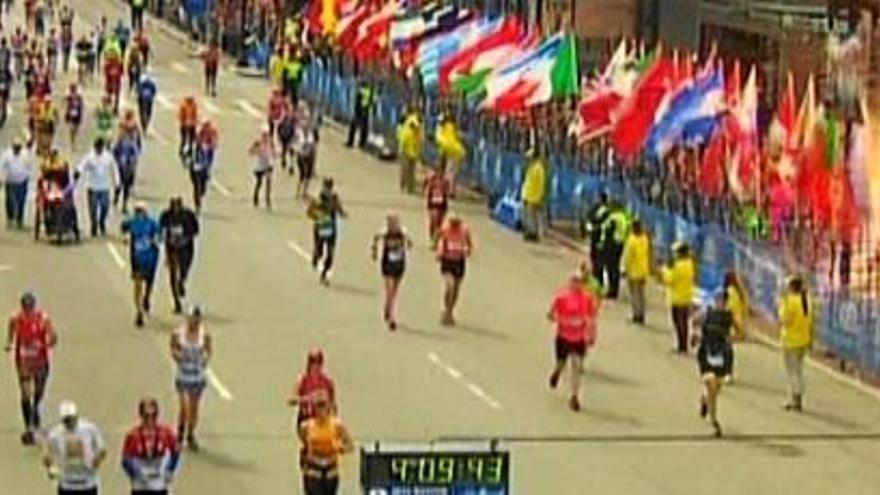 Tres muertos tras dos bombas en el maratón de Boston