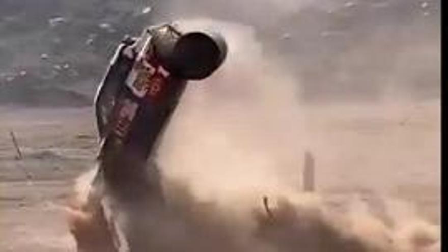 Vídeo: El terrible accidente de Jesús Calleja en el Dakar 2026