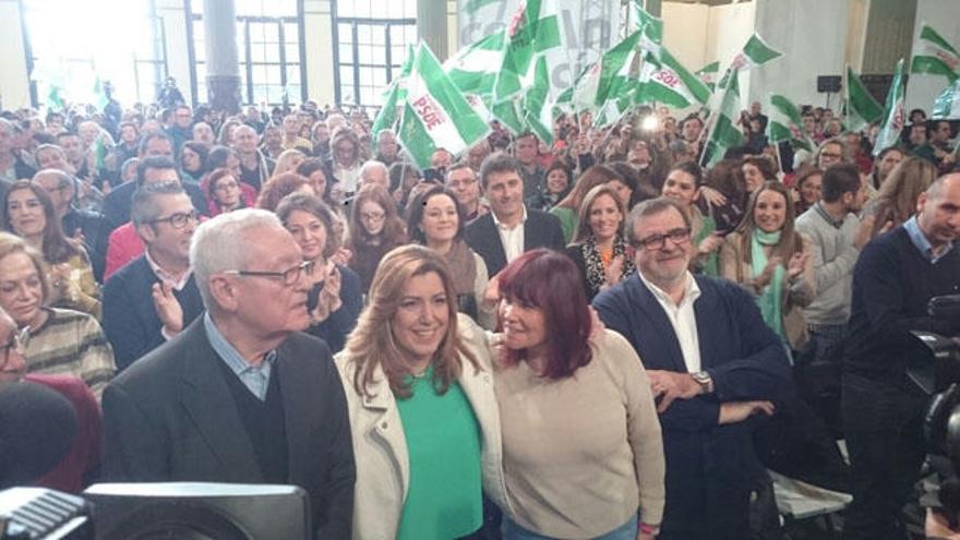 Acto del PSOE-A en Sevilla por el 28F, con Susana Díaz, Rafael Escuredo, Micaela Navarro y José Rodríguez de la Borbolla.