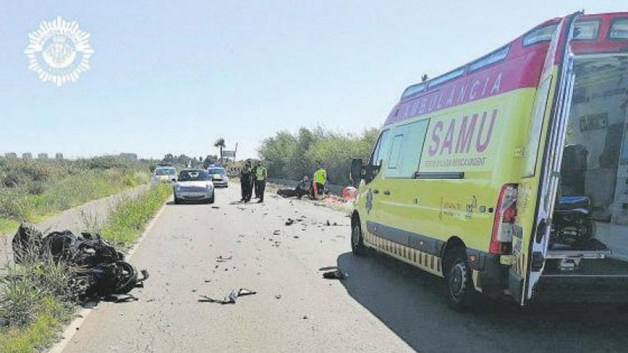 Dos fallecidos al colisionar dos motocicletas en el camí la Ratlla