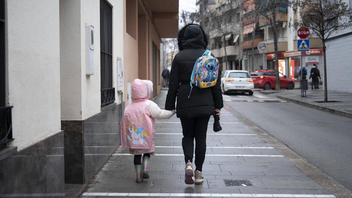 Llatí, amb família a Espanya i feina: el perfil de l’immigrant