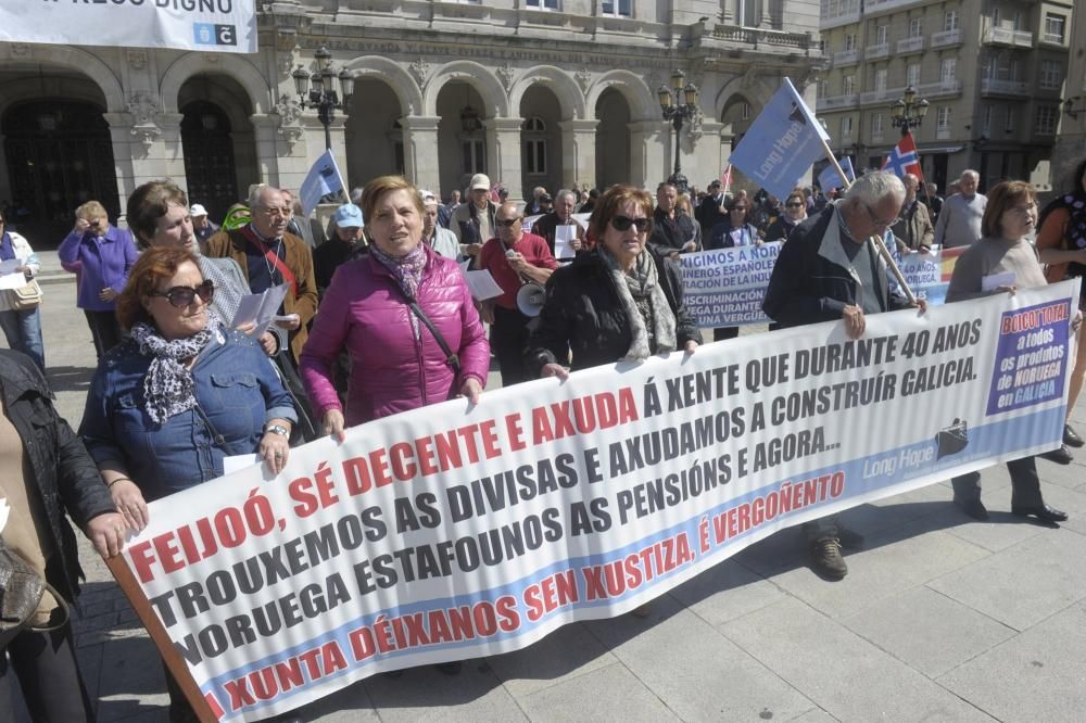 Manifestación número 54 de la plataforma Long Hope