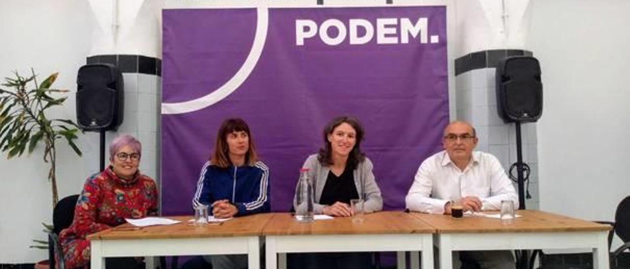 El equipo de Podemos anunció ayer el inminente acuerdo.