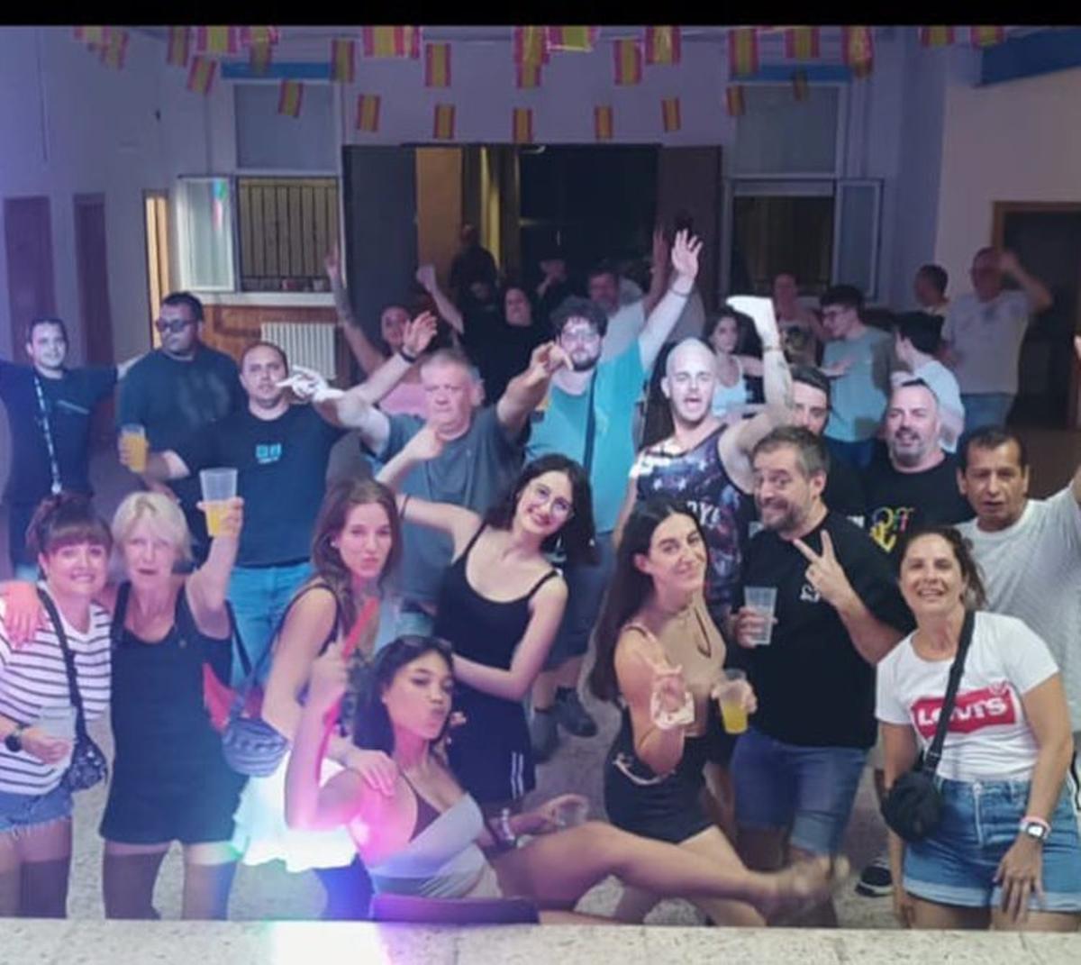 La discomóvil anima las noches de verano.