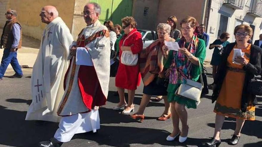Gallegos del Pan inaugura las obras de la iglesia en el día de la patrona, la Virgen del Rosario