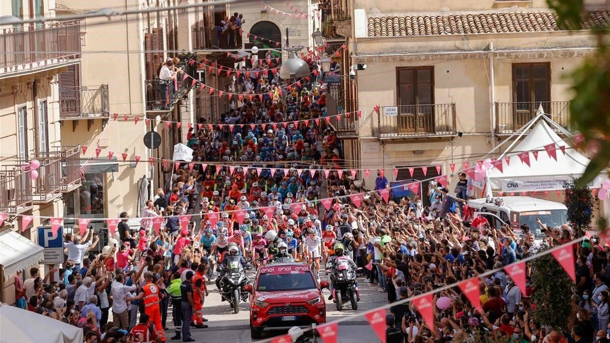 segea55255862 topshot   riders parade through the streets on october 4  20201004144128