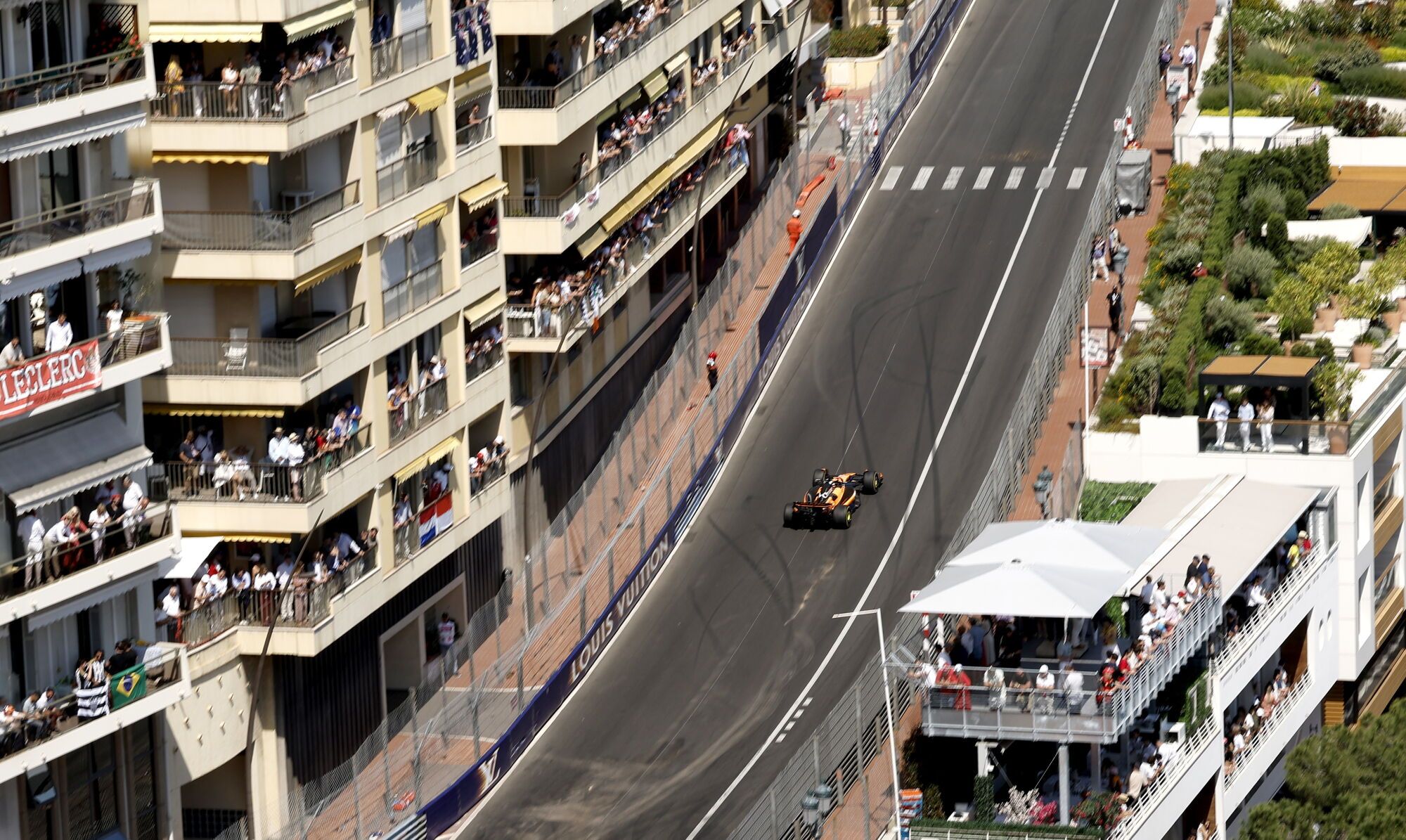 Monaco (Monaco), 25/05/2025.- McLaren driver Oscar Piastri of Australia in action during the Formula One Grand Prix of Monaco at the Circuit de Monaco in Monte Carlo, Monaco, 25 May 2025. (Fórmula Uno) EFE/EPA/YOAN VALAT