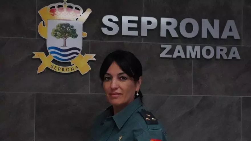 Isabel García Núñez, capitana de la Guardia Civil: "Se nos juzga más a las guardias por ser mujer, seguimos siendo observadas"