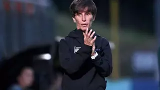 Sonia Bermúdez, el relevo en el banquillo de la selección que no convence