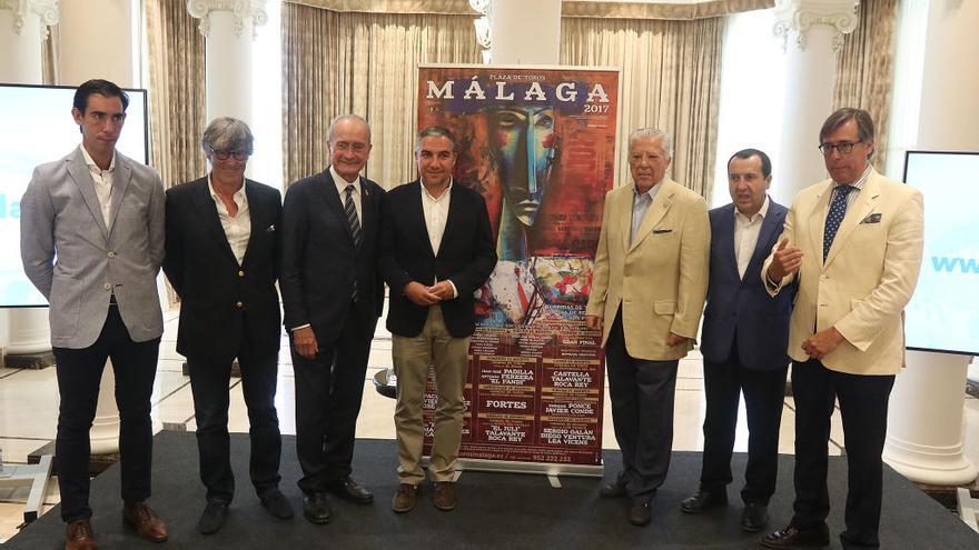 Fortes, Casas, De la Torre, Bendodo, Martín Lorca, Ruiz Espejo y Escribano, ayer en el Hotel Miramar.