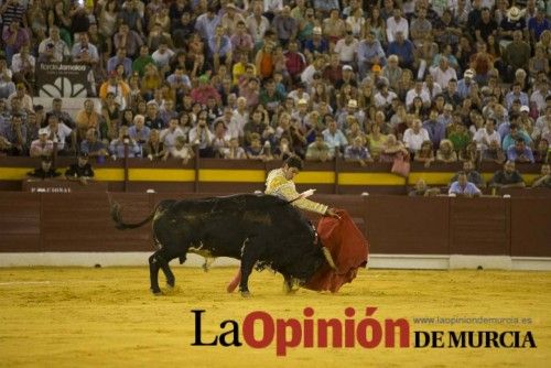 Segunda corrida de Feria: Enrique Ponce, Manzanares y Cayetano