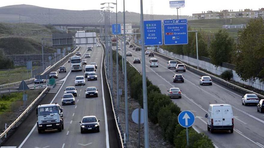 Tráfico prevé 222.000 desplazamientos en el puente en las vías cordobesas