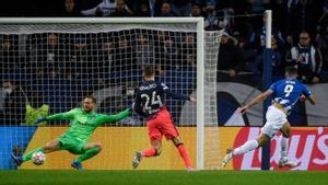 Oblak en una acción del partido