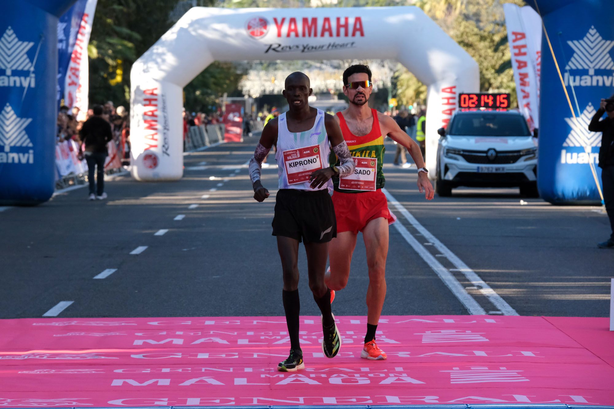 La Maratón de Málaga 2023, en imágenes