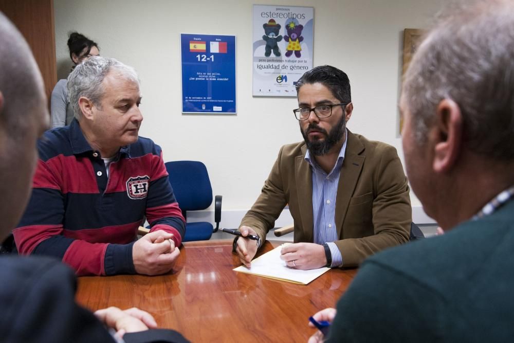 Manifestación de los trabajadores de El Asturcón contra en tripartito