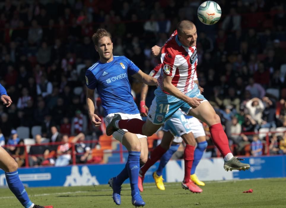 El partido del Oviedo en Lugo, en imágenes