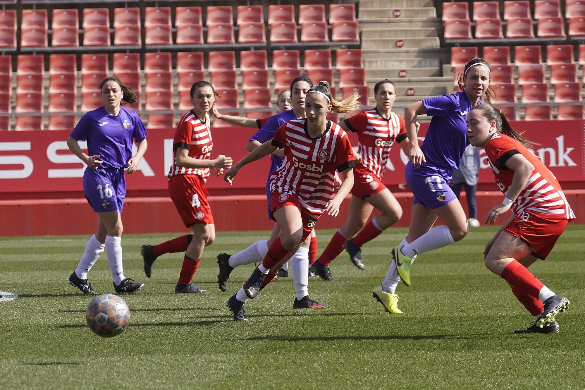 Totes les imatges del partit del Girona sènior femení a Montilivi contra el Sant Cugat (2-2)