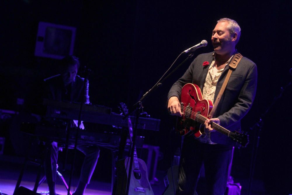 Tindersticks, Toumani Dibaté y los hermanos Carmon