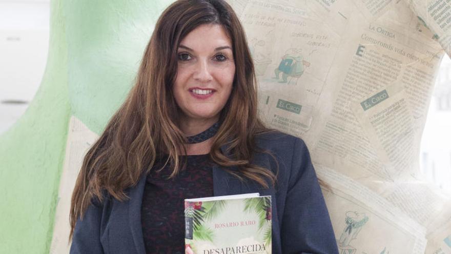 Rosario Raro: "El proceso de documentación de una novela es detectivesco"