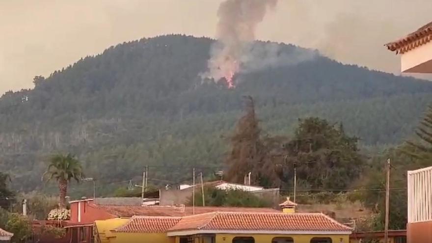 Casi un millar de presos de la cárcel de Tenerife II se quedan sin agua por el incendio en la isla