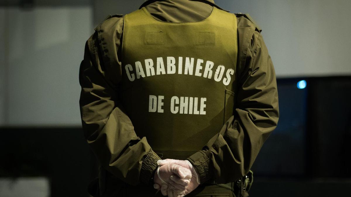 Agente de la policía de Chile, Carabineros.