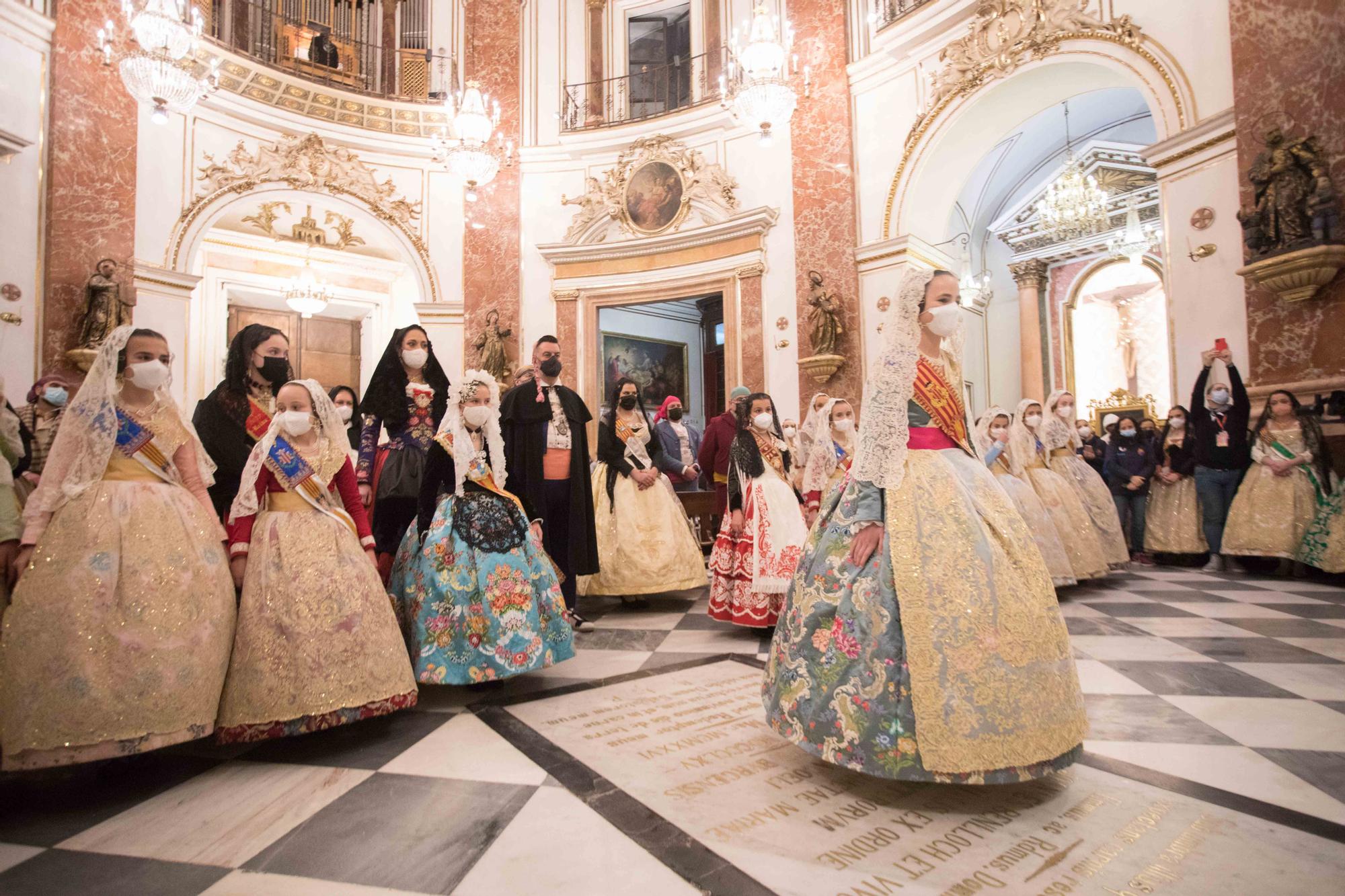 La fallera mayor infantil llega a la Mare de Déu