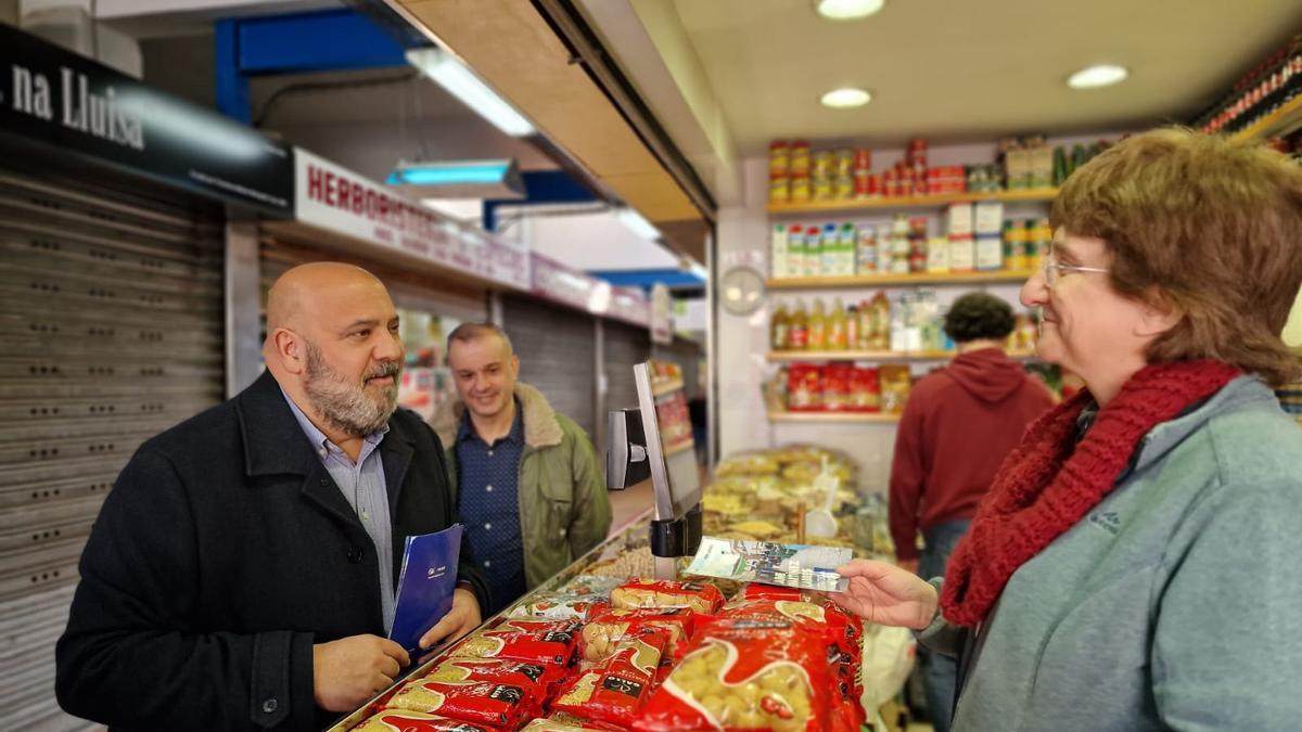 Jaime Martínez, esta mañana en el mercado de Pere Garau.