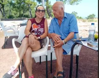 La denegación del permiso no frena el chiringuito en pleno Garbí protegido