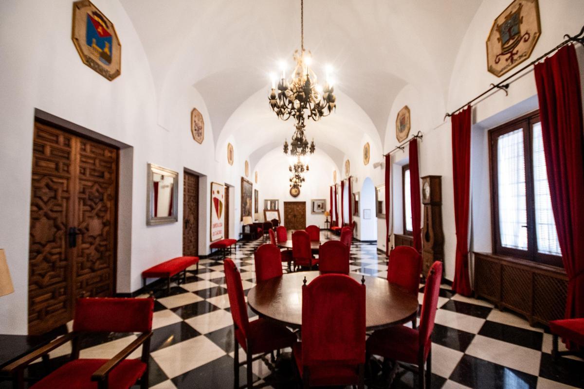 Fotogalería | La sede de la Diputación de Cáceres, más allá de su fachada Fotogalería | La sede de la Diputación de Cáceres, más allá de su fachada