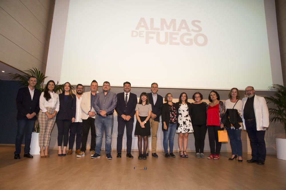 Presentación del documental "Almas de fuego" en el Club Información