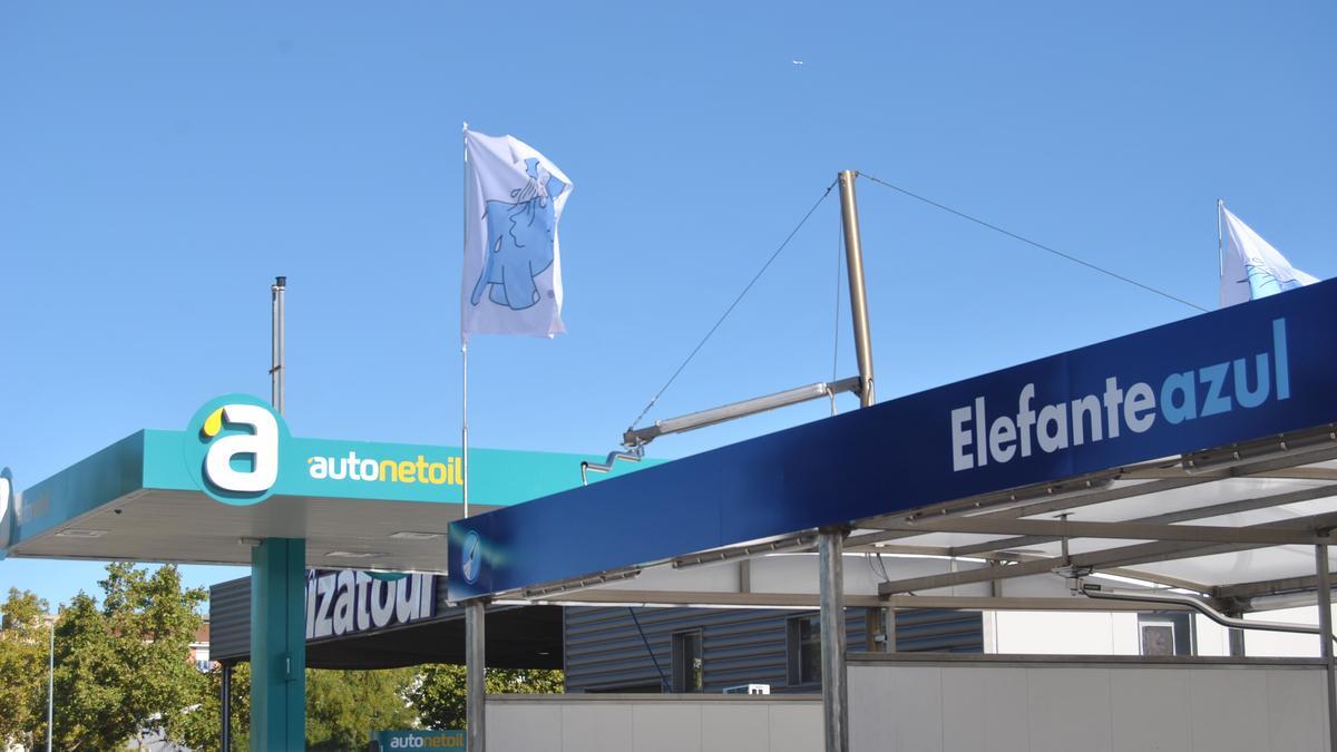 Autonetoil y Elefante Azul alcanzan las 15 gasolinera y los 57 centros de lavado a nivel nacional