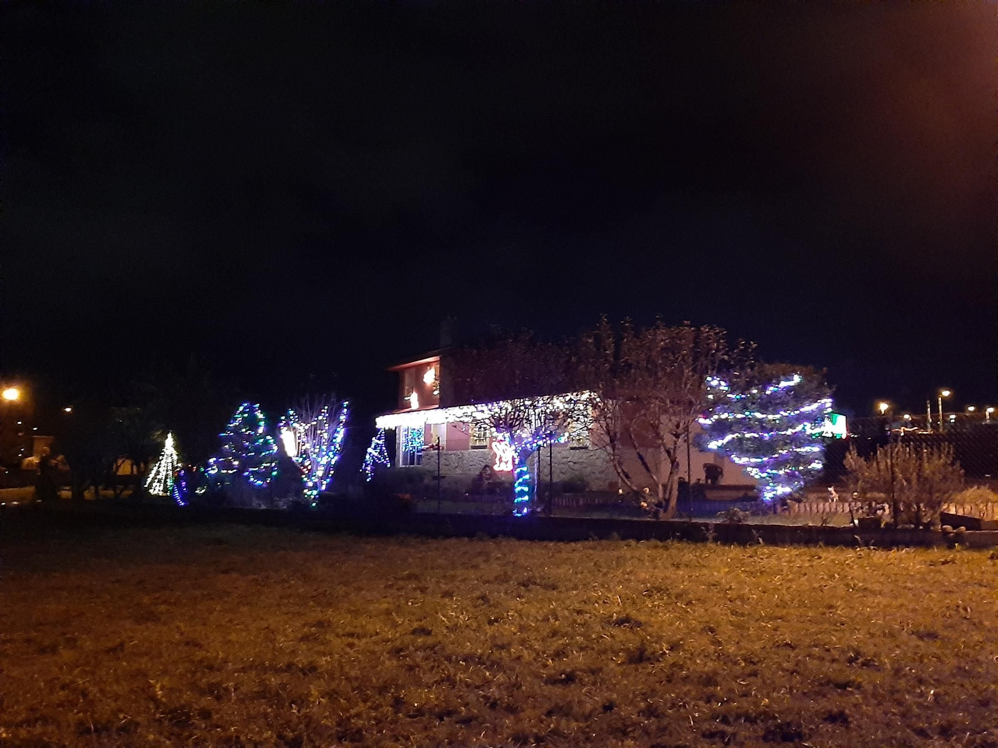 Así brilla Ables en Navidad: la decoración de sus casas, en imágenes