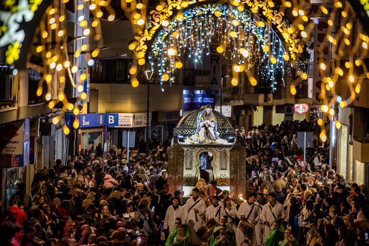 Benidorm celebra la Cabalgata de los Reyes Magos