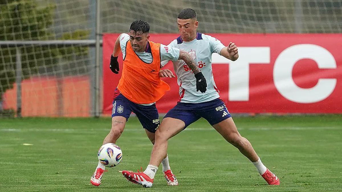 Moleiro y Herzog, durante una sesión de entrenamiento con la sub 21.
