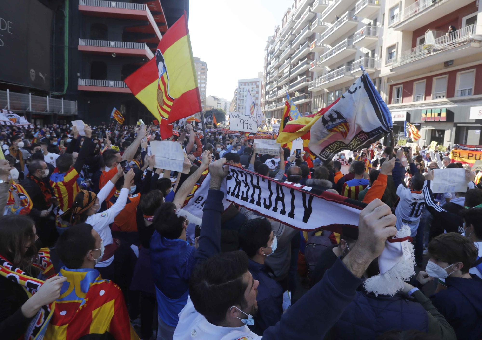 La manifestación valencianista contra Peter Lim (segunda parte)