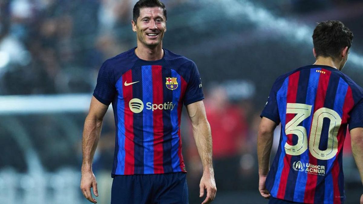 Lewandowski, junto a Gavi en un amistoso de la gira americana del Barça