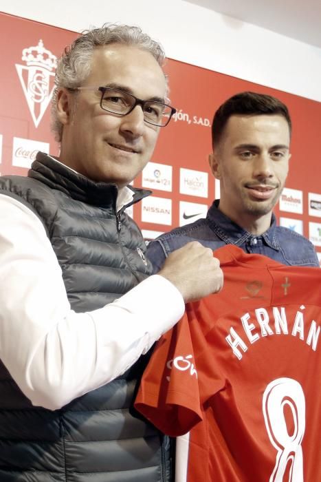 Presentación de Hernán Santana como nuevo jugador del Sporting