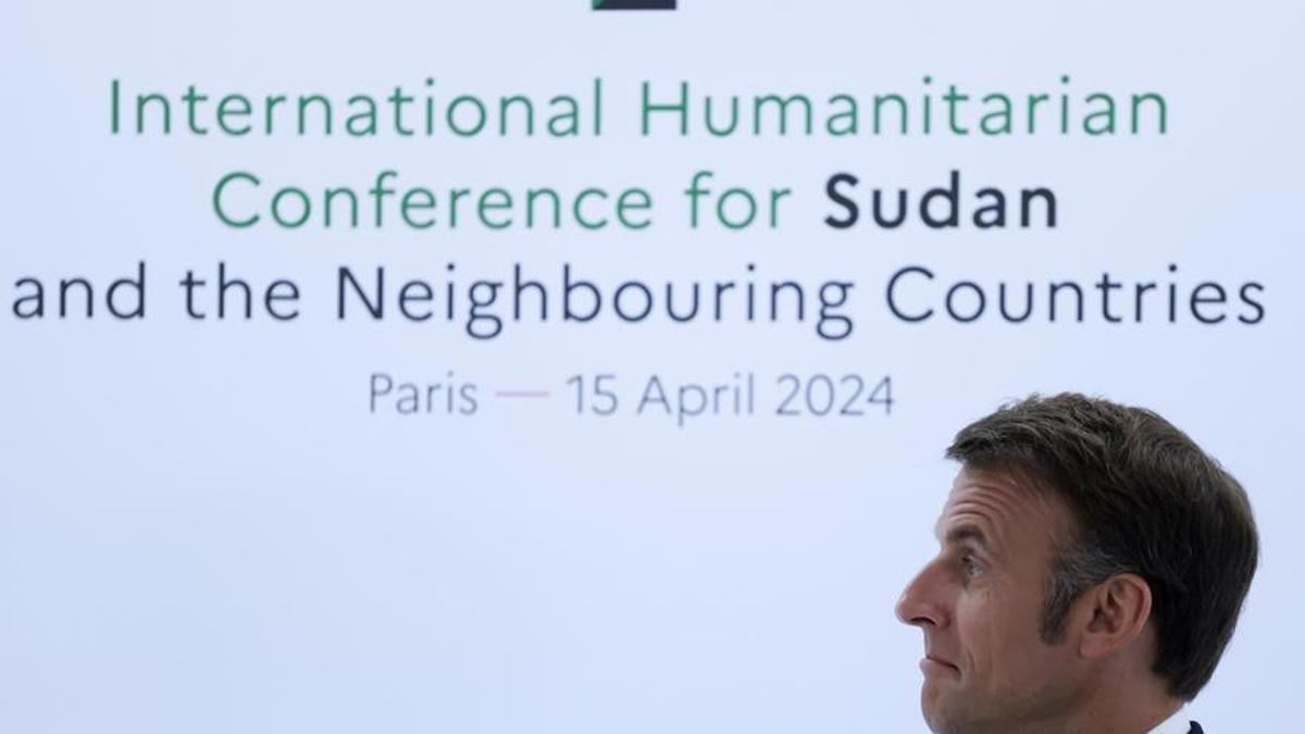 El presidente francés, Emmanuel, durante la conferencia internacional para Sudán.